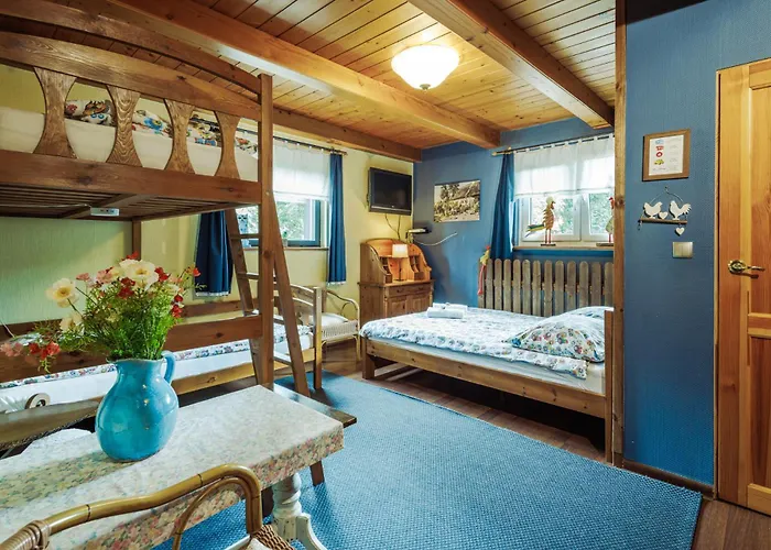 Pod Jemiola בית אירוח